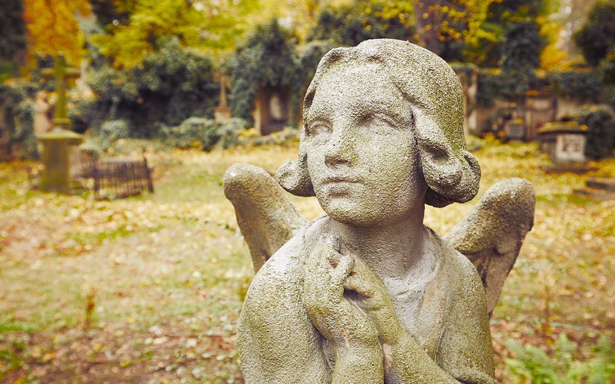 Preventivo funerale Milano: ecco le diverse fasce di prezzo e cosa sapere