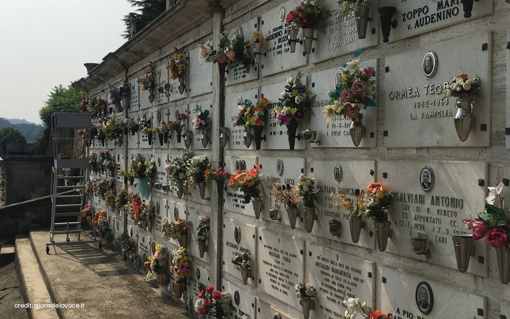Come personalizzare le lastre cimiteriali per ossari e colombari
