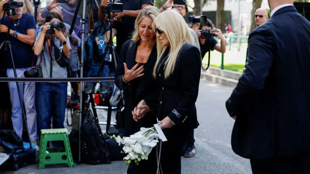 Funerale di Giorgio Armani Donatella Versace